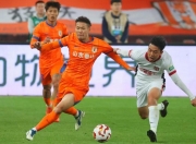 乐鱼体育入口-上海上港主场击溃广州恒大，领跑积分榜