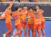乐鱼体育平台-包含中超争冠白热化：上海海港1-0险胜山东泰山，武磊绝杀点燃冠军悬念的词条