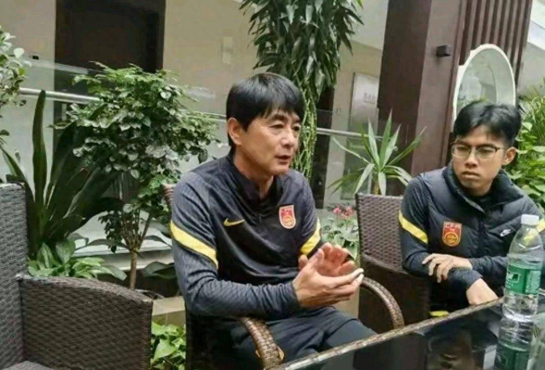 关于泰山U16主帅汪强：虽然身在新疆，但跟自己在家里踢比赛一样的信息