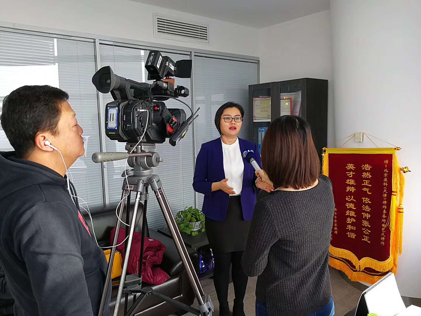 游戏玩人？“中国游戏算法诉讼第一案”：青岛女律师要求王