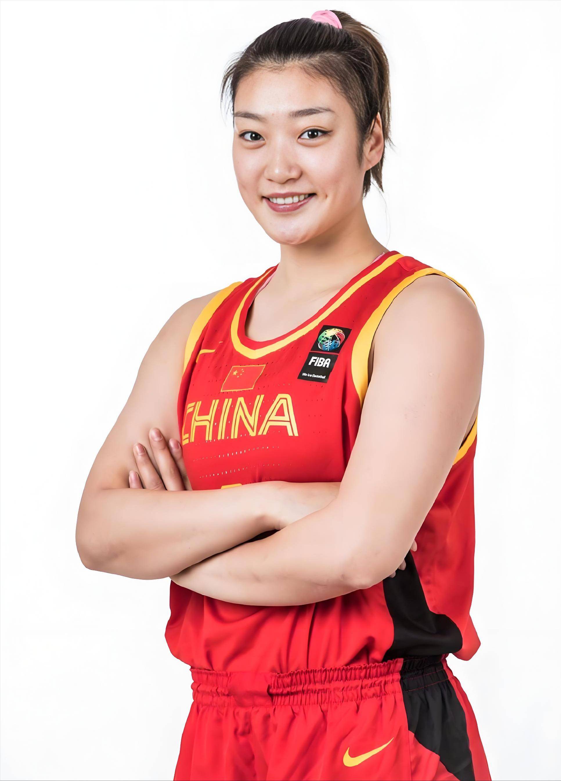 杨毅谈李梦无缘亚洲杯：宫鲁鸣不存在任何私欲的简单介绍