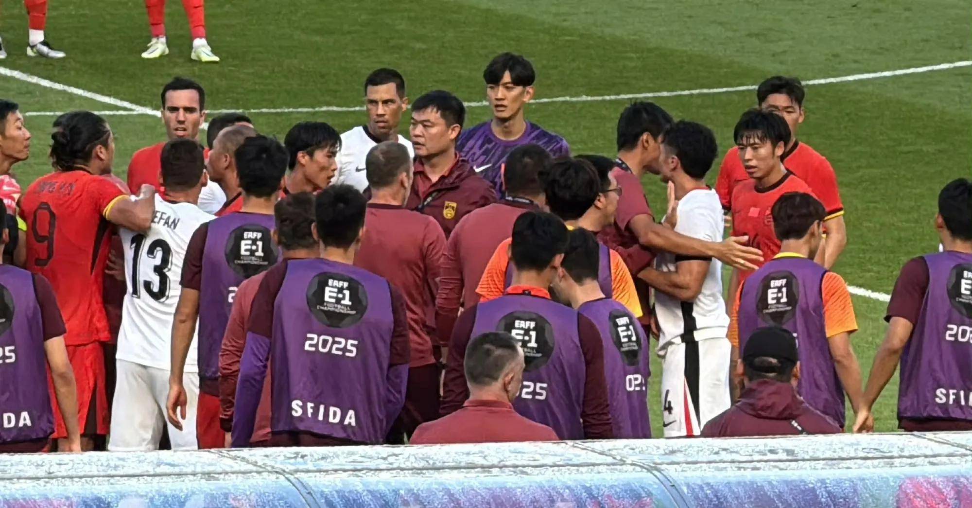 亚洲球队战胜对手夺得国际冠军头衔